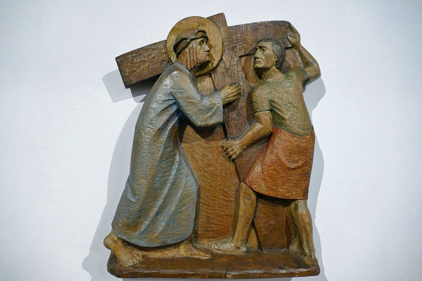 2. Station: Jesus nimmt das Kreuz auf seine Schultern 